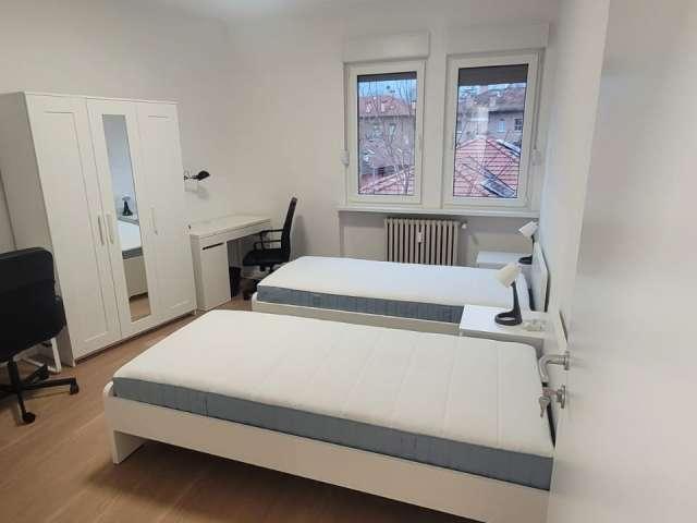 Posto letto in affitto in appartamento con 4 camere a Trento