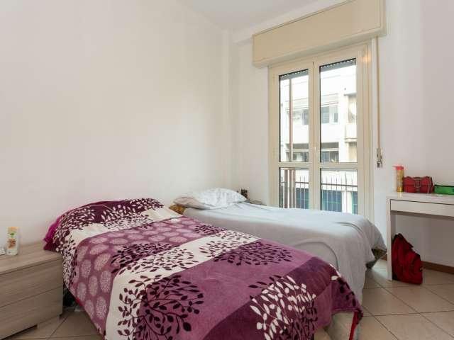 Posto letto in affitto in appartamento con 4 camere a Sesto San Giovanni