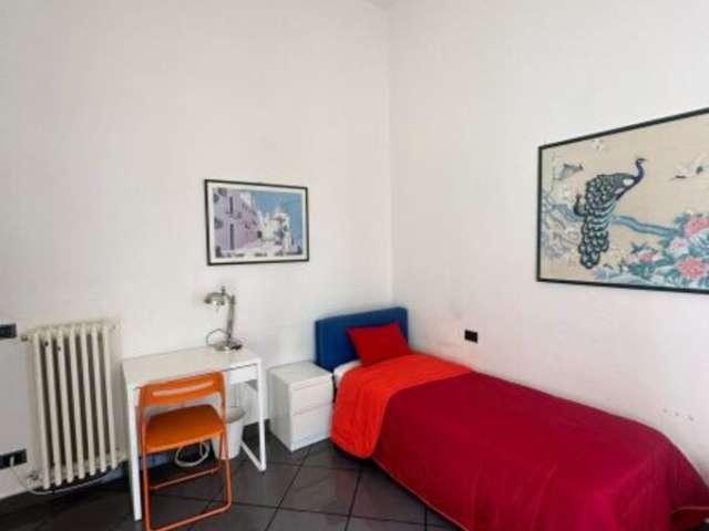 Posto letto in affitto in appartamento con 4 camere da letto a Firenze