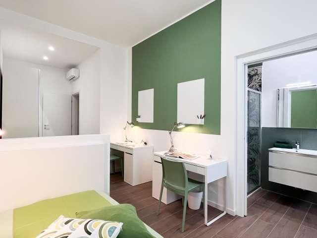Posto letto in affitto in appartamento condiviso, Porta Vigentina, Milano