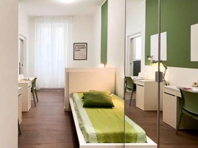 Posto letto in affitto in appartamento condiviso, Porta Vigentina, Milano