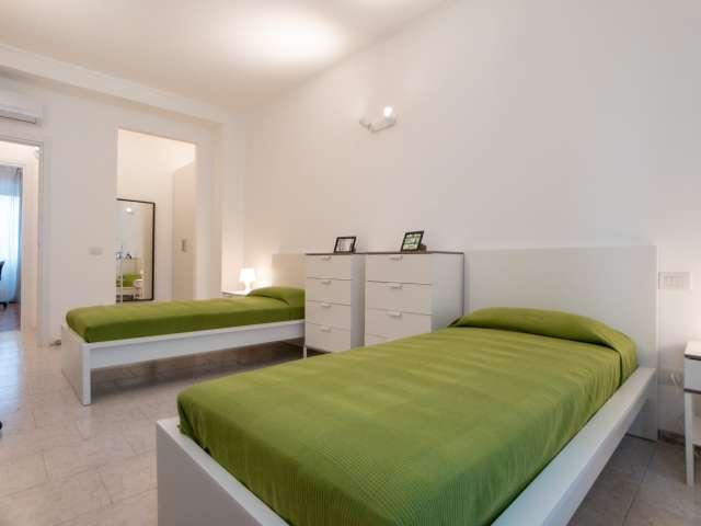 Posto letto in affitto in camera condivisa in appartamento con 2 camere da letto