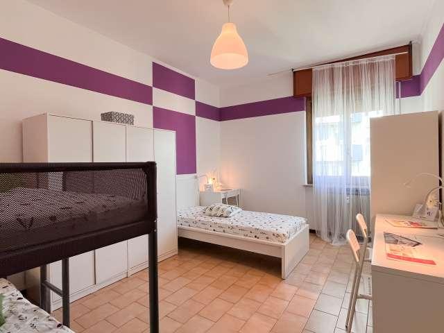 Posto letto in appartamento condiviso con 3 camere da letto in affitto, Sesto San Giovanni