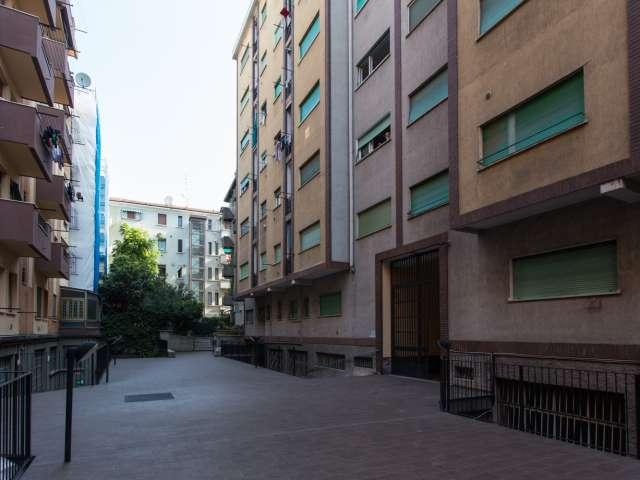 Posto letto in camera condivisa in affitto in appartamento con 3 camere da letto a Milano
