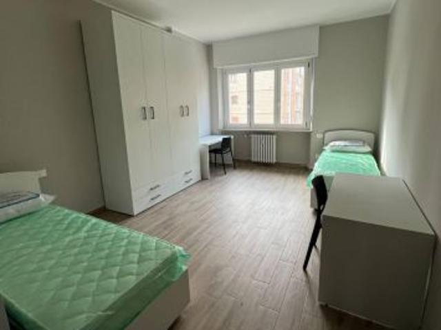 Posto letto in doppia via Castagnevizza 11, Collegno