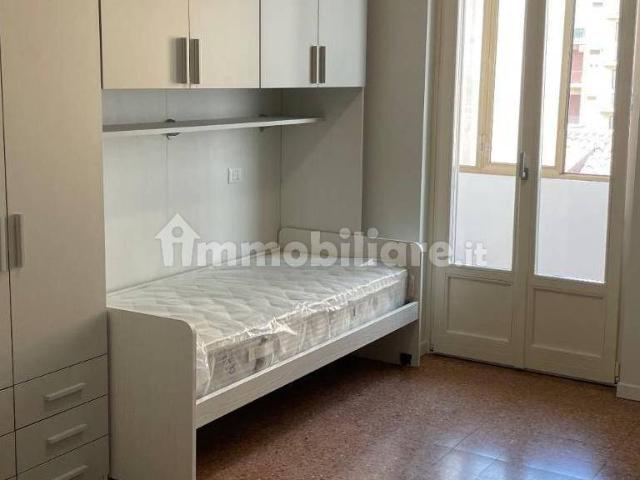Posto letto in doppia via Perugino 5, Milano