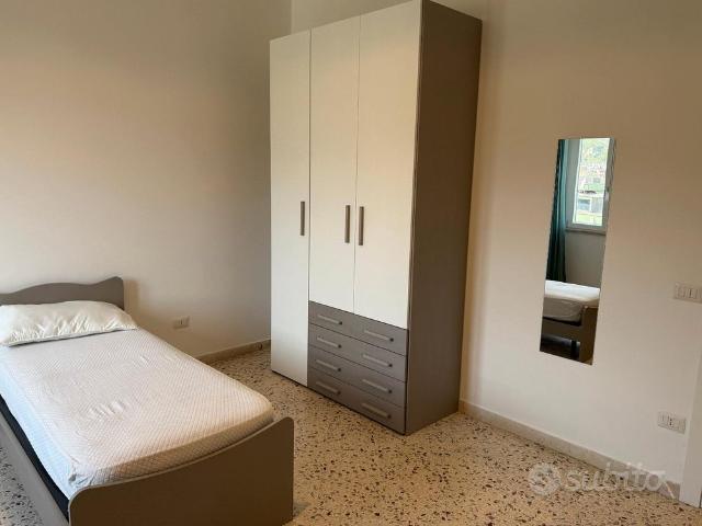 Posto letto in stanza a Baronissi