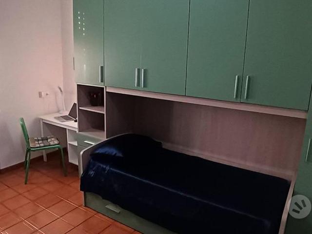Posto letto in stanza doppia per una ragazza/donna