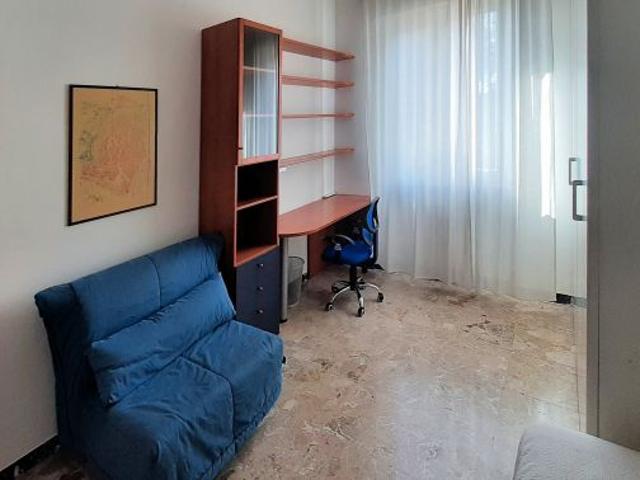 Posto letto in stanza singola per studentessa a Forlì