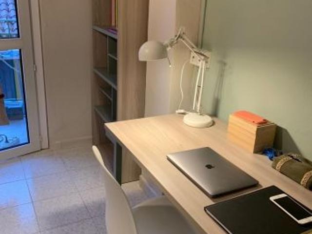 Posto letto per studentessa a due passi da Via Zamboni…
