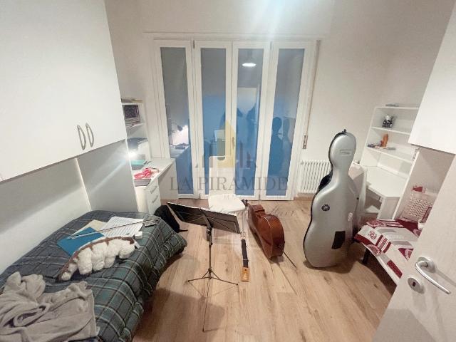 POSTO LETTO SINGOLO IN CAMERA DOPPIA IN APPARTAMENTO PADOVA CENTRO RIF 421