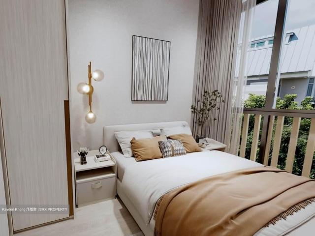 Poshgrove East D15, Condominium