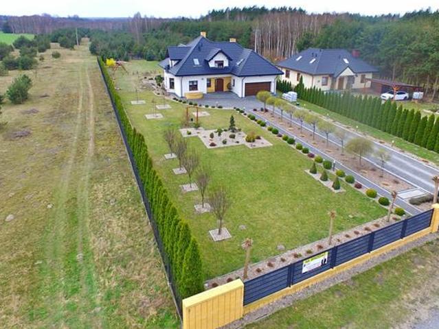 Posiadłość 1,7ha z komfortowym domem 208m2 k. Piotrkowa Tryb