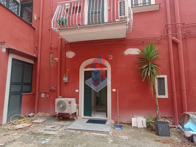 POSILLIPO Bilocale ristrutturato in affitto LIBERO DA SETTEMBRE