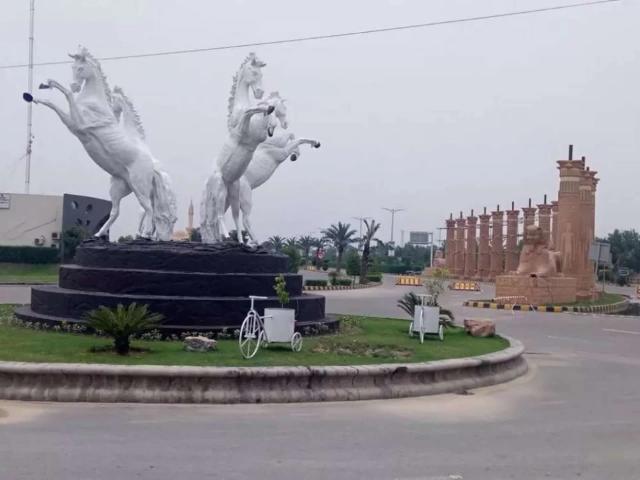 Possession aebale 5Marla commercial plot for sale Lahore Zaitoon New Lahore City ID 59939