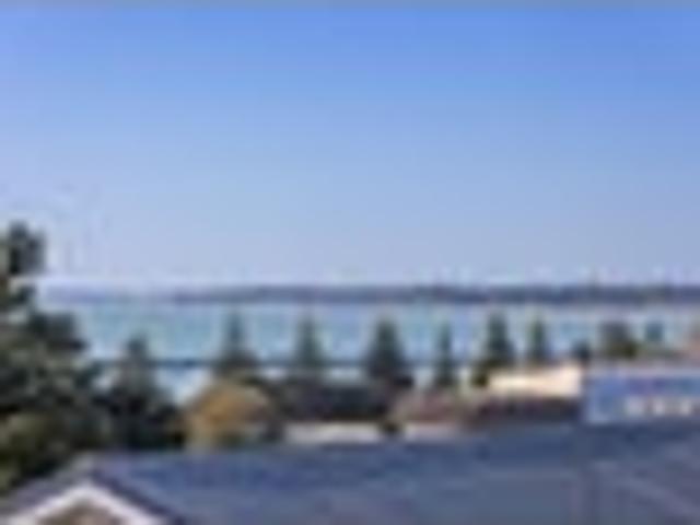 POTENTIAL WITH STUNNING VIEWS