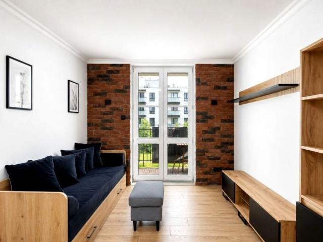 Potrzebna 27 m², Warszawa
