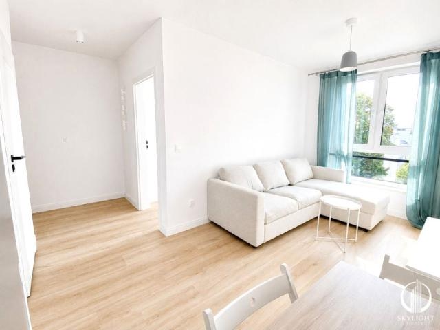 Potrzebna 30 m², Warszawa