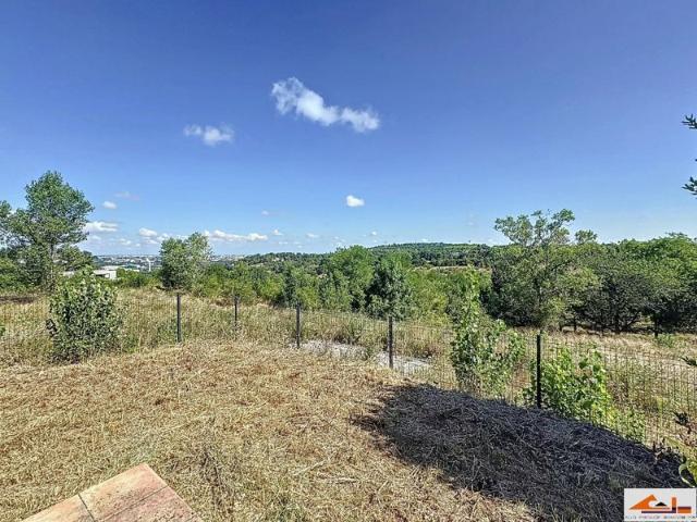 POUVOURVILLE – VILLA T6 – AU CALME