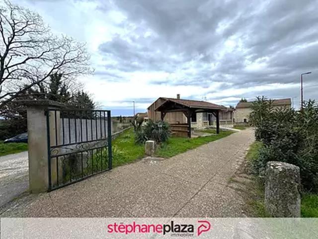 Pouzilhac 30210 Achat / Vente maison 5 pièces t5 au dernier étage terrasse