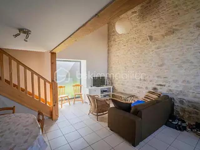 Pouzol 63440 Achat / Vente maison 9 pièces t9 cave