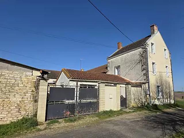 Pouant 86200 Achat / Vente maison 5 pièces t5 terrasse parking