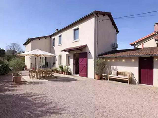Pouilly sous Charlieu 42720 Achat / Vente maison 6 pièces t6 cave parking