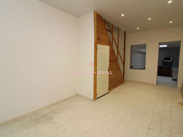 POUR INVESTISSEUR: Maison de ville 2 chambres