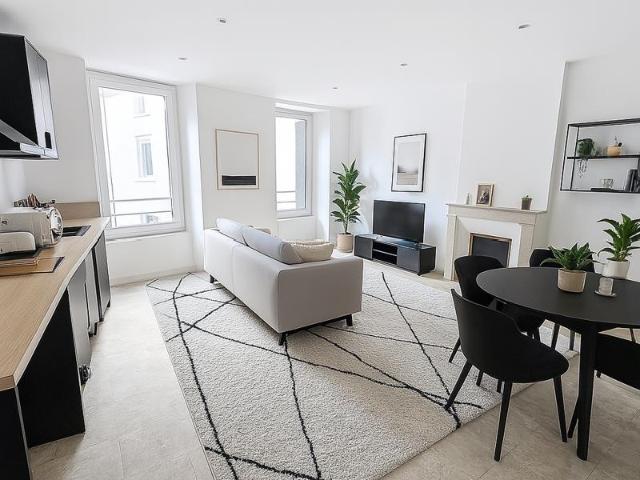 POUR INVESTISSEUR PLEIN CENTRE DE LA TERRASSE SUR DORLAY