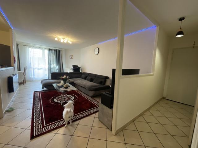 Pour investissement sur L'Isle D'Abeau, appartement T4 LOUÉ