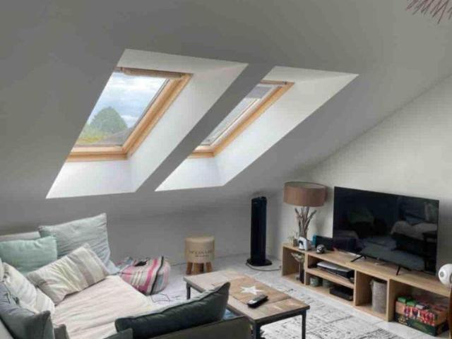 Pour visiter, appeler le 02.23.55.91.17 VITRE, Bd des Rochers. Un appartement de T1 Bis N°22.
