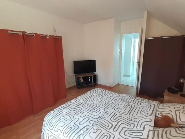 Pour visiter, appeler le 02.23.55.91.17. BALAZE. Maison de plain pied de type 3 vous offre.
