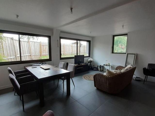 Pour visiter et renseignements, appeler le 02.23.55.91.17 A MARPIRE, cette maison comprend.