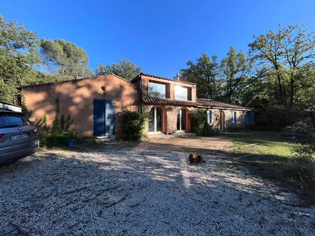 Pourrières 8 pièce s 197.15 m2