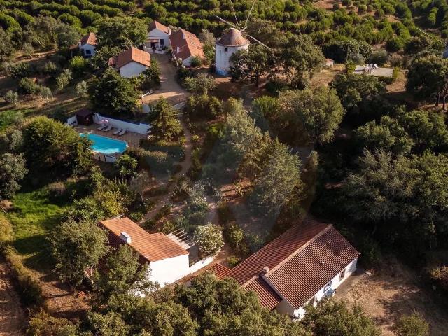 Pousada rural em funcionamento com vistas para o mar — ideal também para retiros