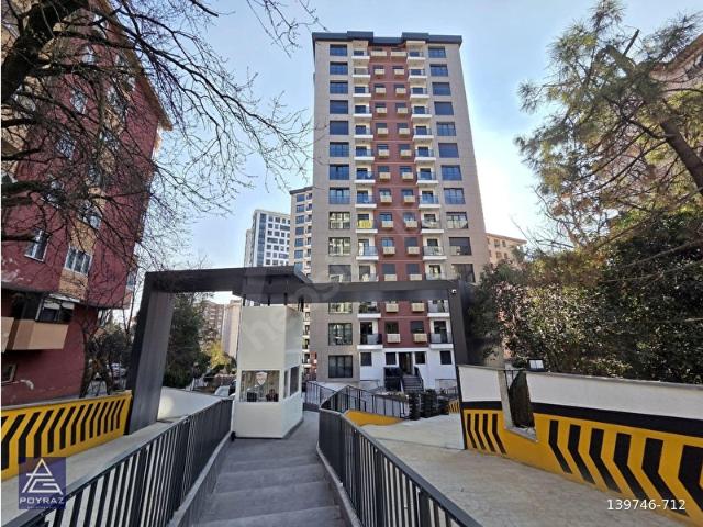POYRAZ'DAN BOSTANCI'DA GÜVENLİKLİ SİTE İÇİNDE 2+1 SATILIK DAİRE