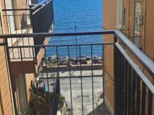 Pozzuoli Traversa Napoli Lato Dazio 3 Vani + Acc. Ristrutturato