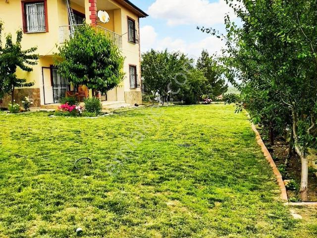 Pozantı Efes Sitesinin Altında Satılık Villa