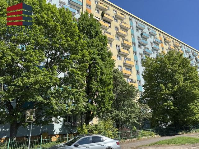 Na sprzedaż przestronne 4 pokojowe mieszkanie z balkonem w Poznaniu