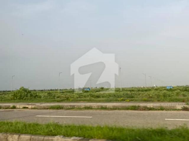 Plot No Near 35 Carpeted Road Only For Executive Transfer