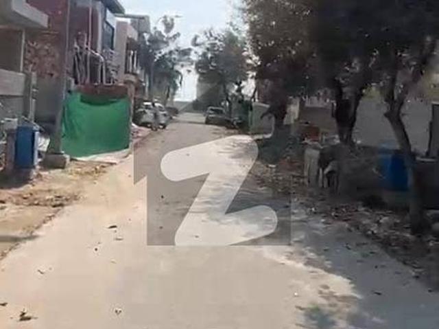 Plot No Near 429 Back 80Feet Road Level Possession Challenge Price