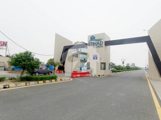 Plot on cash payment in etihad town phase 2 g block