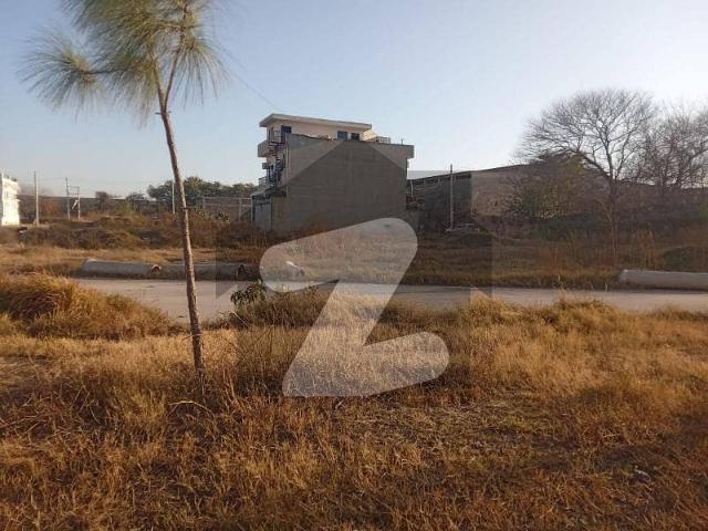 Plot available for sale in i 16