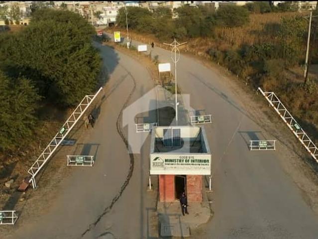 Plot Available In Reasonable Price