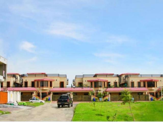 Plot behind main road in M block is available Islamabad Gulberg Residencia ID 37571