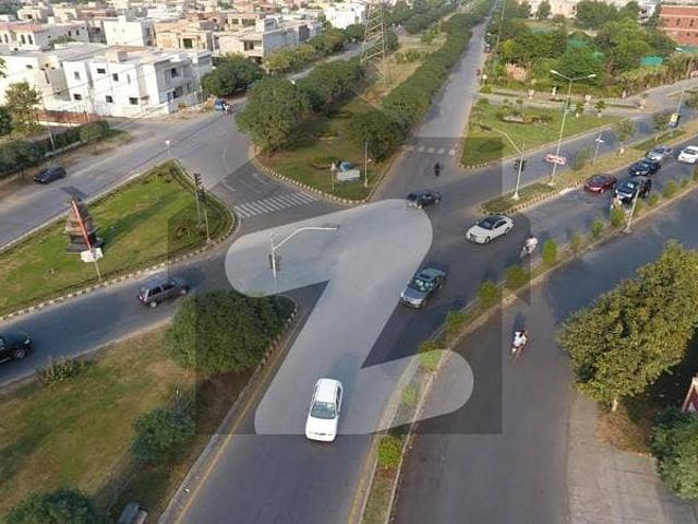 Plot # d 693/22 5 marla residential plot located in the best block of dha lahore. V