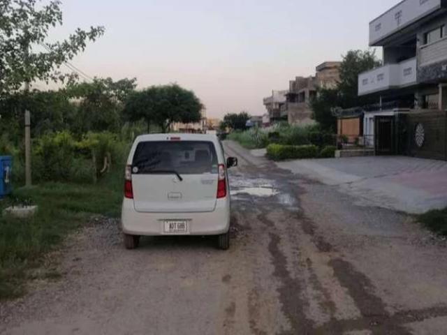 Plot for Sale at a prime location in F 15/1, Street 12 60ft wide. Islamabad F 15 ID 50825