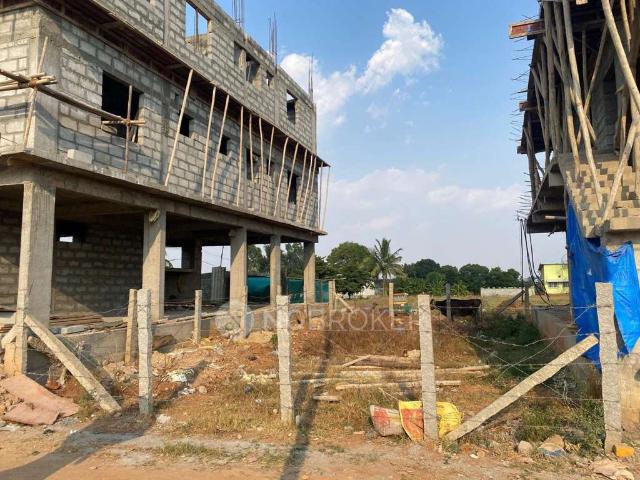 Plot For Sale In Madhuranagar