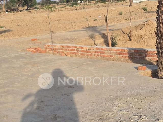 Plot For Sale In Mathura Rd