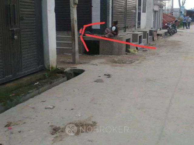 Plot For Sale In Mohan Garden